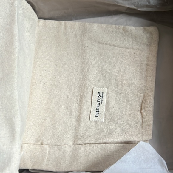 New Mint & Rose booties - Picture 7 of 8